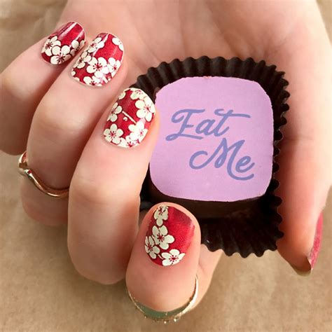 Just like any other floral nail designs, bring the freshness and loveliness of cherry blossoms unto your finger tips and spread the love wherever you may go. 20 Charming Cherry Blossom Nail Art - NailDesignCode