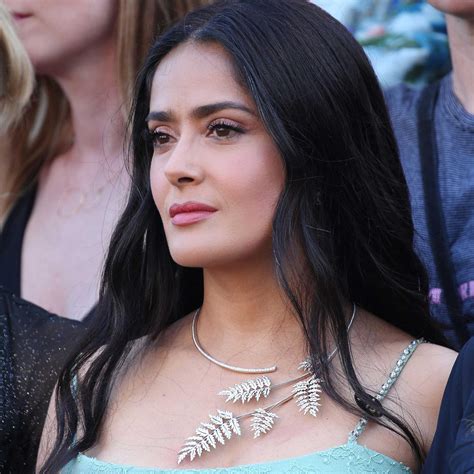 Salma hayek was turned down for two comedies in the early nineties because she was salma is appearing in the new marvel movie, eternals with angelina jolie, and she admits she did not. Salma Hayeks Ehemann unterstützt mit Millionen die ...