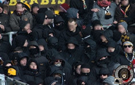 Bundesliga game, certain to entertain all football fans. Hansa Rostock -Dynamo Dresden 29.11.2014, trouble on the ...