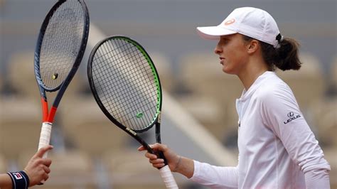 Wygrała french open, mówiła, że to właśnie tata nauczył ją, jak być profesjonalistką w sporcie. French Open: Iga Świątek - Sofia Kenin. Relacja i wynik na ...