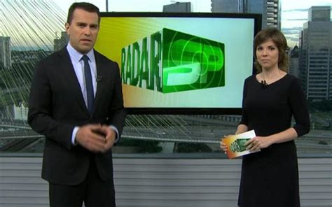 Bom dia são paulo (portuguese for good morning são paulo) is a brazilian news showed by local station of rede globo in são paulo, presented by rodrigo bocardi. Microfone falha e apresentadores da Globo ancoram jornal ...