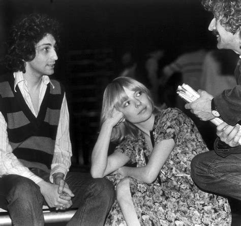 Le jeune michel, son frère bernard et sa soeur françoise, vivent dans un environnement agréable michel berger ne perd pas de vue pour autant son travail personnel. Michel Berger, France Gall and Luc Plamondon by Jack ...