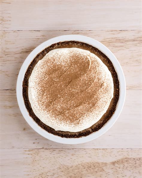 Since i was baking with coconut flour, i was struggling getting a moist enough crumb that could be refrigerated without turning into a rock, in case you used the. Sugar Free Chocolate Cream Pie - Chocolate Cream Pie Recipe No Calorie Sweetener Sugar ...