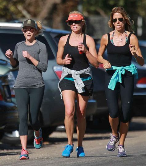 Every person on this list has either been seen in public with reese witherspoon, or is. Reese Witherspoon in Leggings - Jogging With Friends in ...