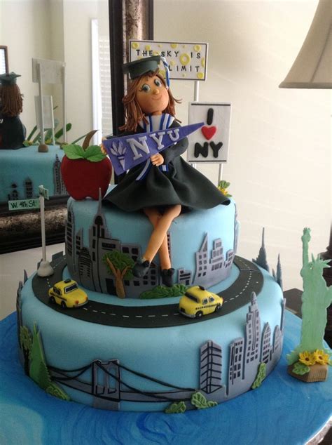 You may not be able to watch your favorite grad cross the stage or celebrate with them in person, but you can still send a meaningful gift that will help them take. Pin by Liliana Emura on Graduation Cakes | Graduation ...