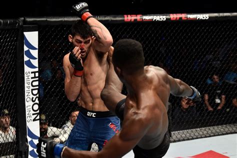 Начало прямого эфира 13 июня в 01:00 по мск. UFC 221 results: Israel Adesanya stops Rob Wilkinson in ...