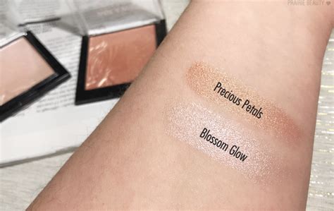 If anyone needs an amazing and inexpensive highlighter recommendation, this is it. REVIEW: Wet N Wild Megaglo Highlighting Powder in Blossom ...