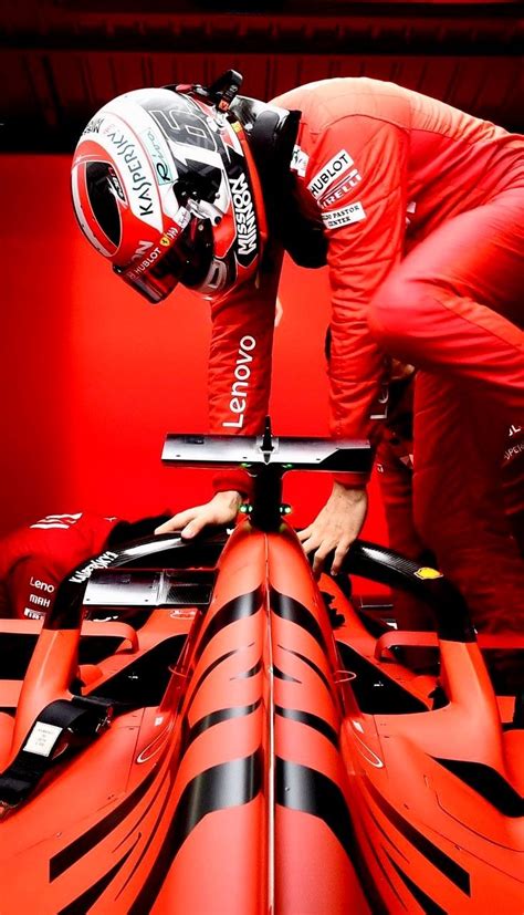 Charles and daniel sharing a joke, during the autograph session at spa today. Charles Leclerc 2019 Ferrari F1 driver | Auto da corsa ...