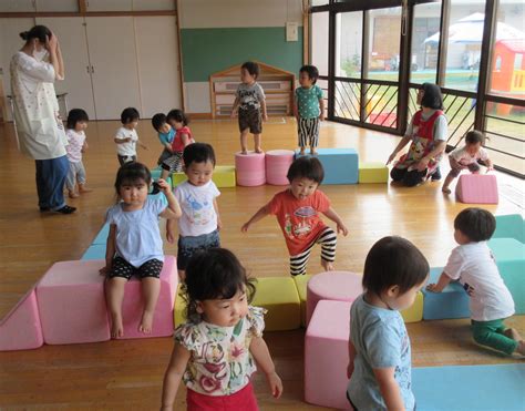 社会福祉法人栴檀双葉会 たまむら直心保育園 群馬県玉村町の保育園です。 私たちは、園児たちがありのままの自分を発見し、 のびのびとしなやかに成長していくことを応援しています。 【宮内双葉保育園のお知らせ】