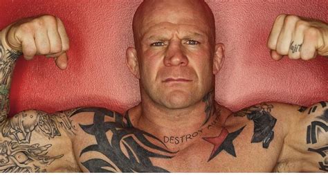 Former ufc number one heavyweight contender jeff monson has a large selection of tattoos all over his body. Anarchist Cage Fighter Pisses Off Putin - Sick Chirpse