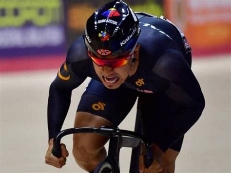 Mohd azizulhasni awang celebrates winning the men's individual sprint final at the 2018 asian games in jakarta august 30, 2018. Azizulhasni pilihan popular atlet terbaik