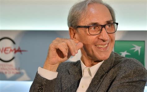 Franco battiato è stato per mezzo secolo un compositore, cantante, scrittore e pensatore che ha segnato la musica e non solo nel nostro paese. Franco Battiato, le canzoni più conosciute | Sky TG24