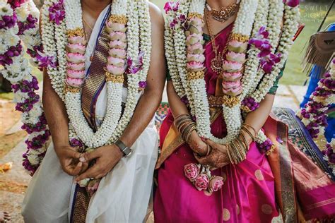 This garland is ideal for both miln. South Indian Wedding Garland Designs We Couldn't Take Our ...