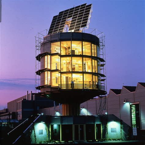 Maximize your solar home heating by using active solar energy technology. Heliotrop « KineticArchitecture.Net