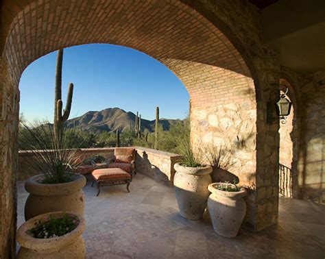 Luxury custom home builder in arizona. High Desert Luxury | Calvis Wyant Luxury Homes Scottsdale AZ
