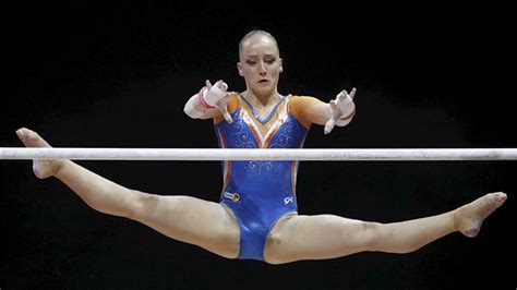 She was the first dutch woman to win a european title in gymnastics: Sanne Wevers afwezig bij laatste interlands voor WK turnen ...