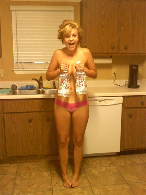 How do we know they're the hottest? Drunk college girls show panties and thongs - Panty Pit