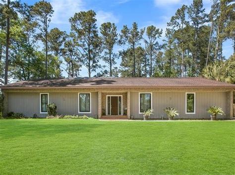 123 feet of lake frontage, walk to beach and country club restaurant, golf. West Lake - Martinez Real Estate - Martinez GA Homes For ...