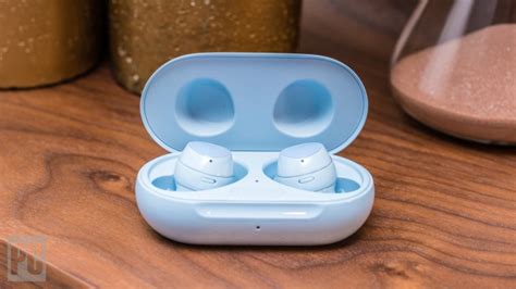 Galaxy buds pro earbuds in phantom black come into view and spin around each other. Samsung Reveals Galaxy Buds Pro Name on Canadian Storefront