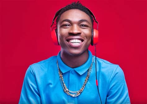 Afrobeats singer/songwriter mayorkun finally serves up his first single for the year, titled let me know, off his forthcoming sophomore album. Mayorkun arrives in the Country a head of East Meets West ...