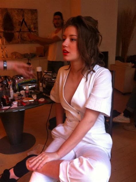 Adele is ready for christmas! Adèle Exarchopoulos Twitter Instagram Personal Photos ...