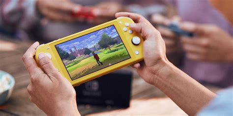 Nintendo Switch vs. Switch Lite: Which Console Should You Buy?