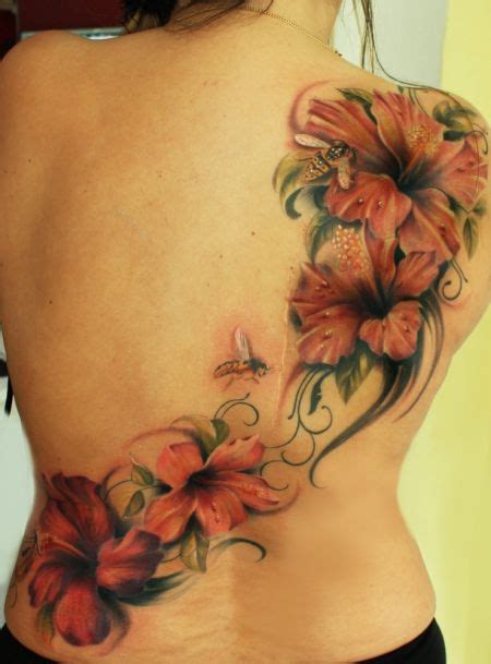 Tattoo vorlage mit schmetterling und hibiskus blumen. Beautiful scar cover , hibiscus back piece | Tatuajes de ...