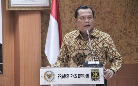 Jun 26, 2021 · studi tersebut juga menemukan 25,7% mimpi berhubungan dengan peristiwa spesifik yang akan datang. PKS | Hari Bhayangkara ke 74, Momentum di Masa Pandemi ...