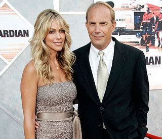 The couple divorced in 1994 after 16 years of marriage. Kevin Costner do te behet baba per here te shtate ...