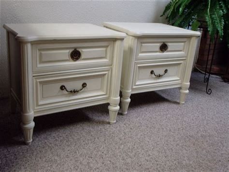 Selling fine art / auction events. There's no place like "Home Decor" LLC 756 Lemay Ferry Rd ...
