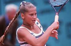 upskirt kournikova anna tennis little collection twitter athlete
