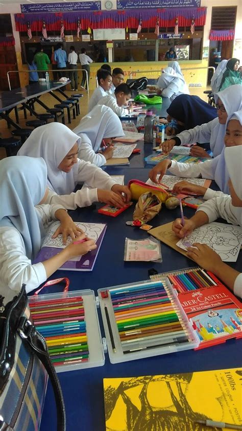 © 1999 smk bandar baru serting jawatankuasa pembangunan internet sekolah sekolah menengah kebangsaan bandar baru serting semua hak cipta terpelihara. Posted by SMK Bandar Baru Serting at 9:48 AM