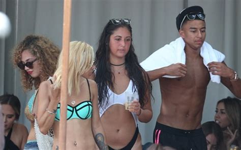 Jesse lingard of manchester united is interviewed after the premier league match between leicester city and manchester united at the king power stadium on february 03, 2019 in leicester, united. Pictures: Man United star parties with smoking HOT models ...