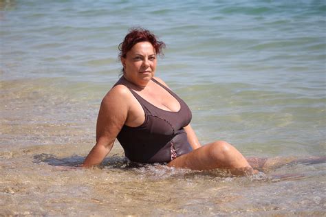 Sharing my big tittie wife. Wife at the beach | obiuan01 | Flickr