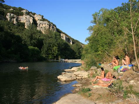 Mieten sie günstig privat direkt vom vermieter. Camping Naturiste La Genèse