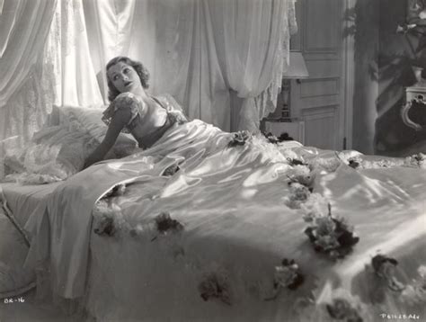 Bed of roses est un film réalisé par gregory la cava avec constance bennett, joel mccrea. My Love Of Old Hollywood: Constance Bennett (1904-1965)