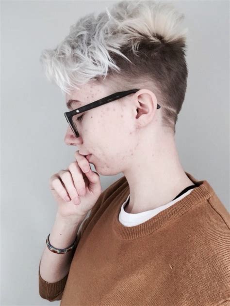 It can all depend on your face shape, hair type and hair products used. genderqueer haircuts | Tumblr