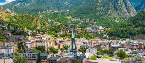 En solo 5 minutos estarás en grandvalira o vallnord ya sea para esquí en invierno o multiaventura en verano. Andorra La Vella Wallpapers - Wallpaper Cave