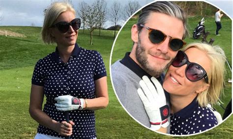 Denise van outen will return to the stage to after playing roxie hart in london and on broadway in 2001 and 2002. Denise Van Outen plays golf with beau Eric Boxshall | Daily Mail Online