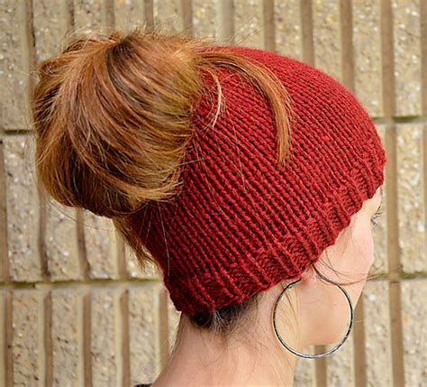 Hi everyone, i know its been a really, really long time since i've uploaded a video, and even longer since i've done a knitting video. Knit Hat With Ponytail Hole