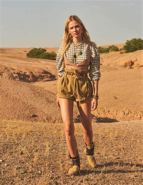These pictures of this page are about:sasha luss valerian movie. Sasha Luss Is Pure Desert Beauty In 'Mode Trotteuse ...