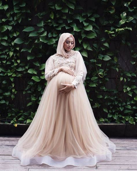 Mengoleksi dress ibu hamil tak hanya menjadi kebiasaan baru yang membahagiakan. Model Baju Hamil Hijab - Jual Baju Muslim Ibu Hamil Dan ...