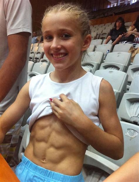 #abs #sixpack #muscle #muscles #strong #rippedabs #ripped #sixpackkid #sixpackkids #gymnast #rippedsixpack #strongkid #strongkids #sixpackabs #abskid #abskids by abs_of_kids. abdominales | 腹筋 女子、筋肉、アスリート