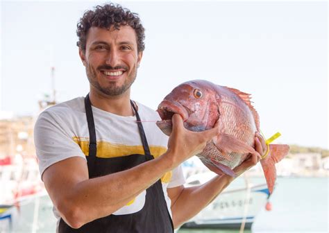 La página oficial de facebook del canal de televisión canal cocina, disponible en todos los operadores de televisión de pago. Aires de Cádiz en Canal Cocina | Gastronomía & Cía