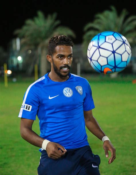 كشف نادي الهلال السعودي، اليوم الأربعاء، عن البرنامج الزمني المتوقع لعلاج رباعي الفريق الأول المصاب، نواف العابد، وعبدالله عطيف، وسالم الدوسري، والإماراتي عمر ع. نادي الهلال السعودي on Twitter: "شهدت التدريبات الجماعية ...