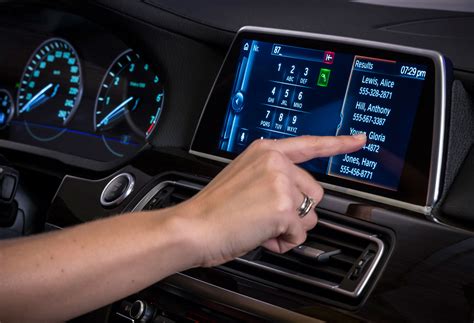 You should not need to hold the button down, just briefly press the button. BMW Innovations at CES 2015: Gesture Displays, Automated Parking & Laser Lights - BimmerFile