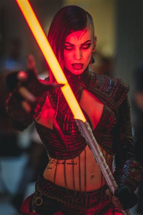 Drachen cosplay team, bangkok, thailand. Miss Sinister Cosplay als Sith | Star wars mädchen ...