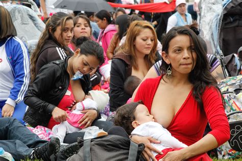 Columbia police identify suspect wanted in connection with greene street sexual assault on wednesday. Vrouwen geven massaal borstvoeding in Bogotá - JairoBernal.com