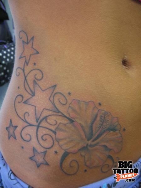 No one can say no to this tattoo art. I want this on my pelvic bone to the top of my back ...