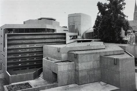 Die bestuhlung im kleinen haus ist variabel. German Post-War Modern — "Kleines Haus" (1968-71) of the ...